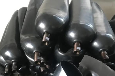 蓄能器膠囊材質(zhì)和壓力選擇